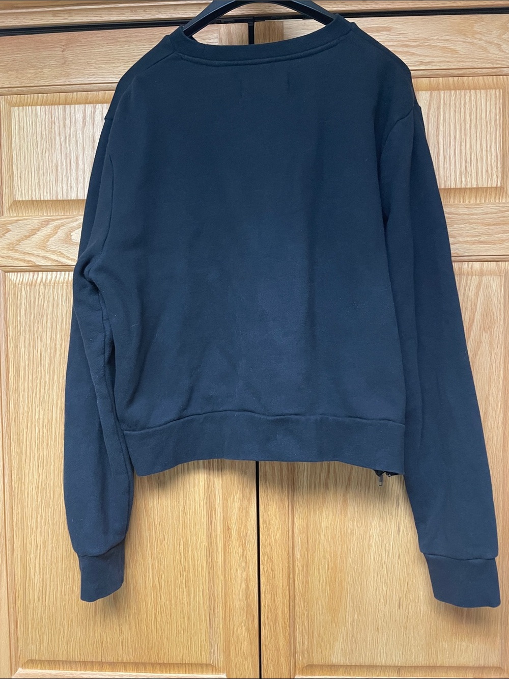 soulcycle Black Embroidered Crewneck Sweatshirt with Side Zippers - Size Large - Picture 3 of 8